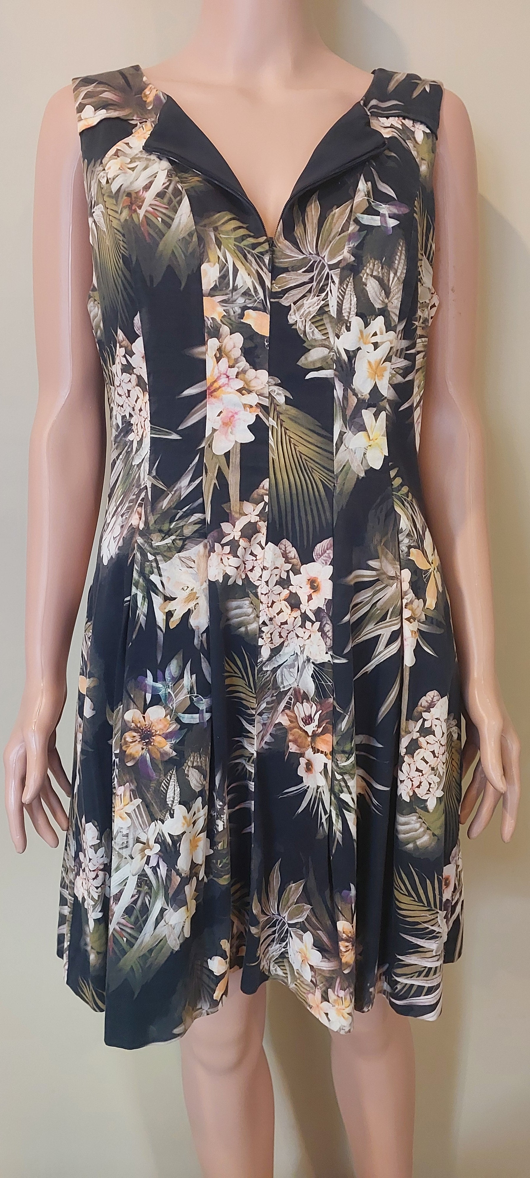 Portmans Dress - Size 12