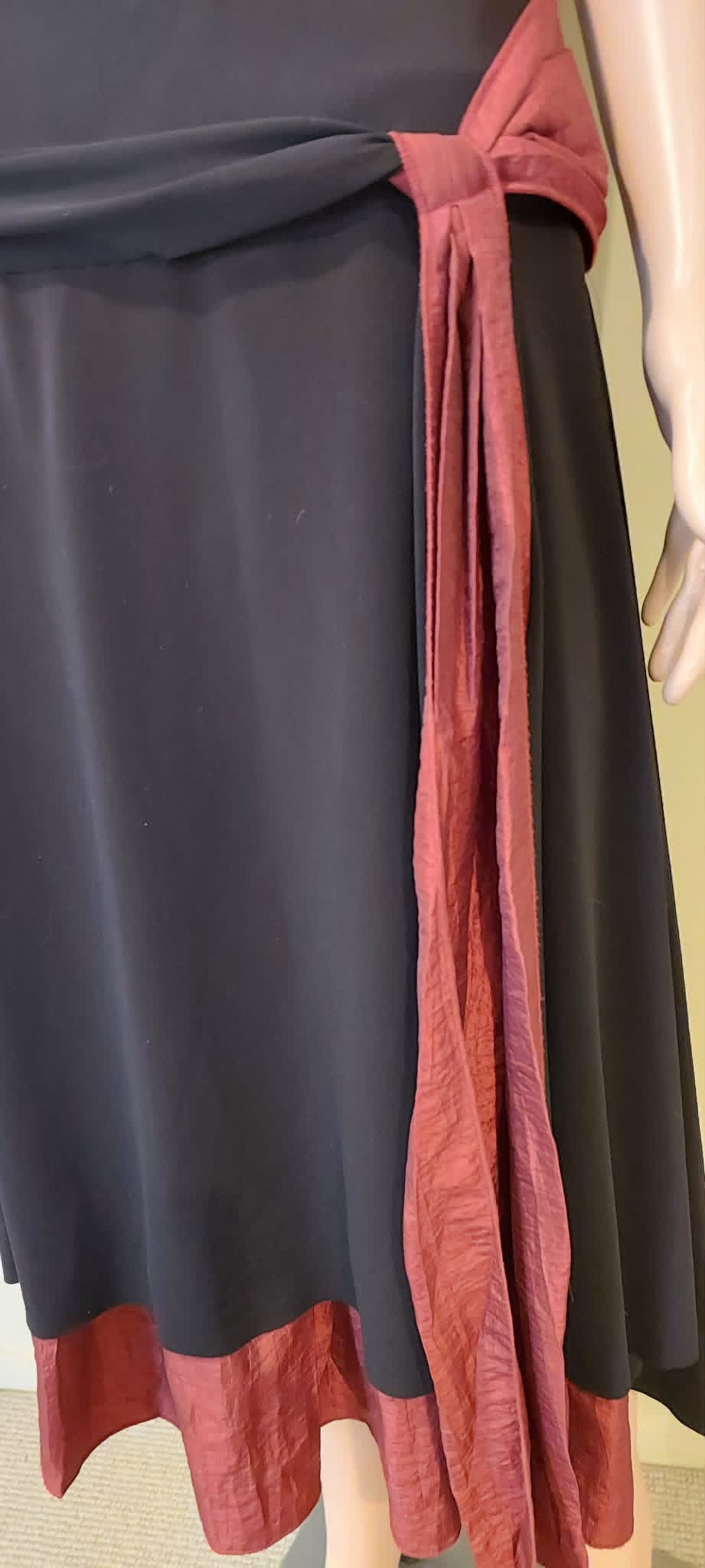 Lisa Law Skirt - Size 14