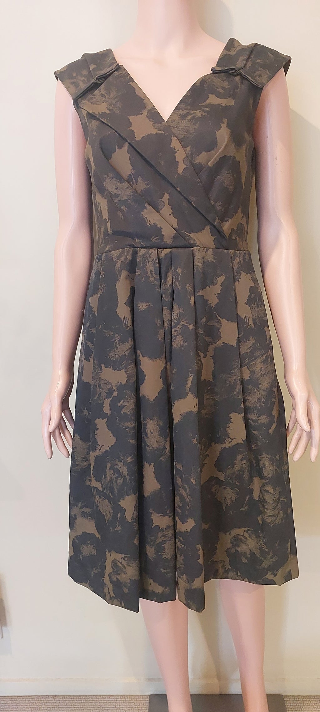 Cue Dress - Size 10