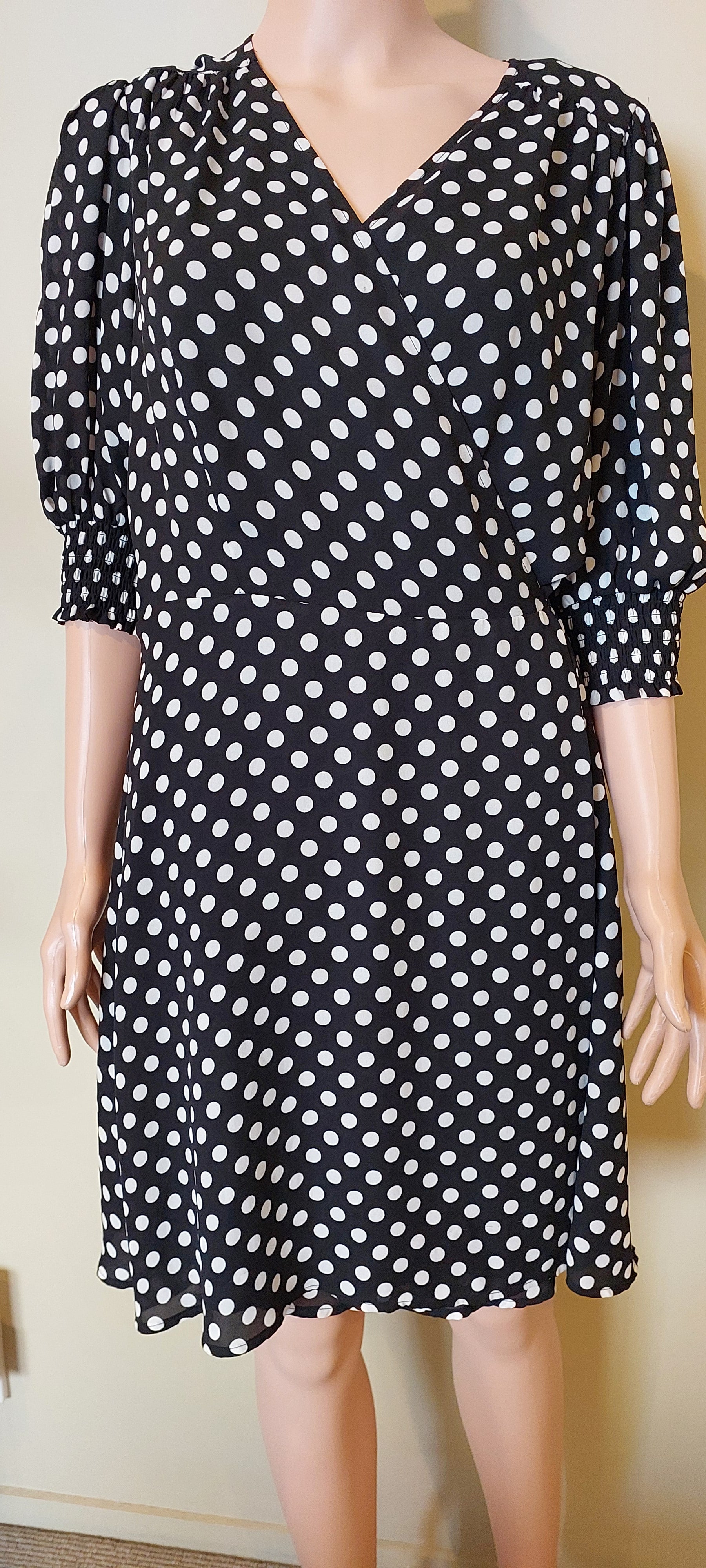 Portmans Dress - Size 16