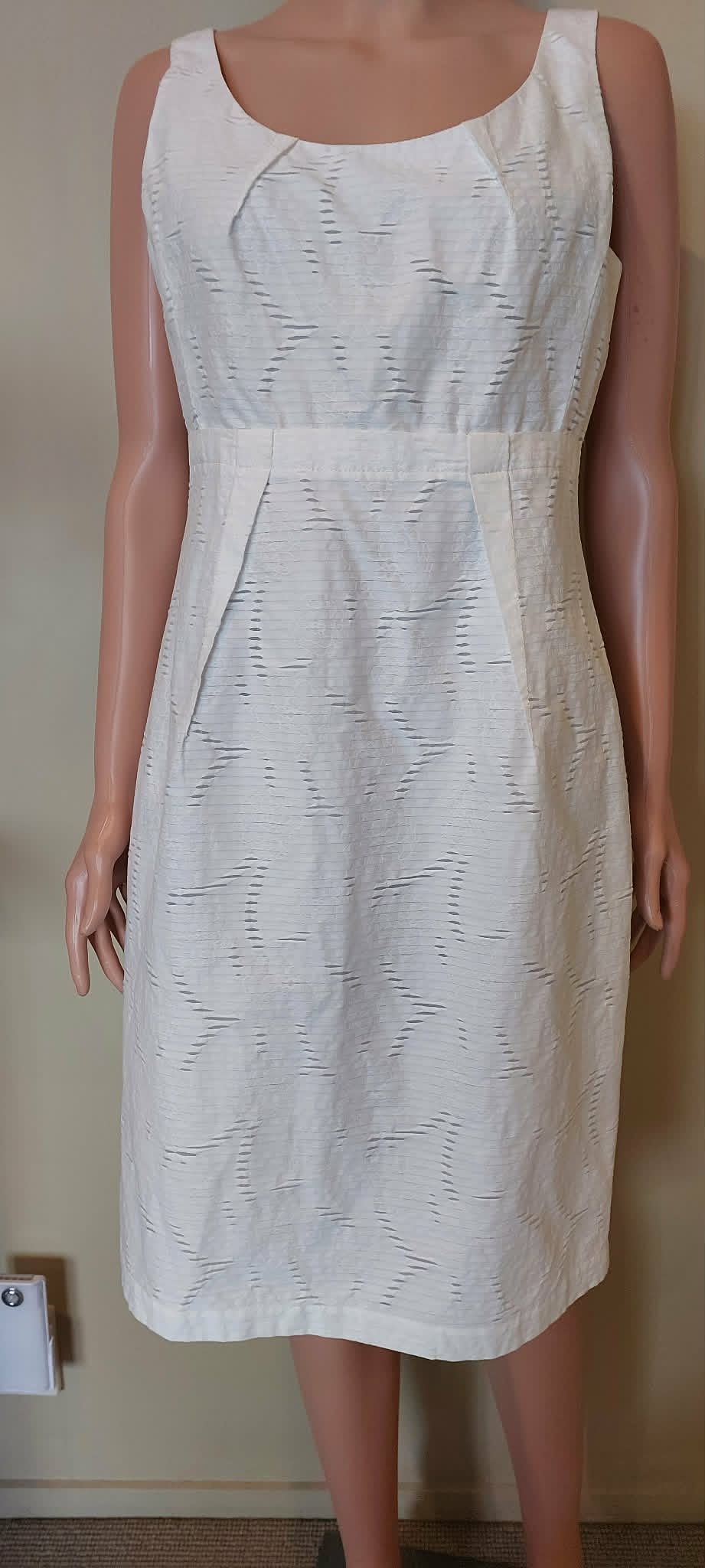 Veronika Maine Dress - Size 10
