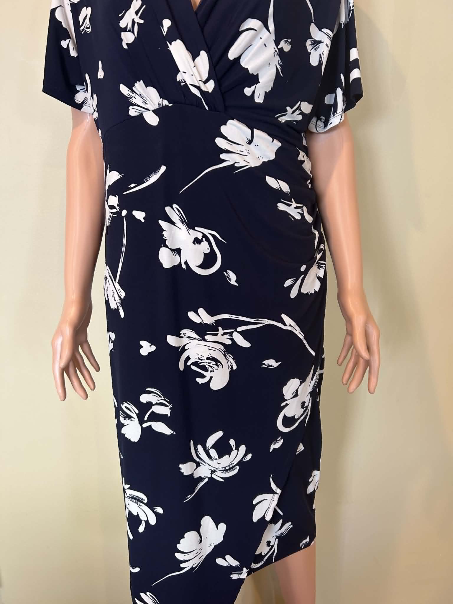 Liz Jordan Dress - Size 18
