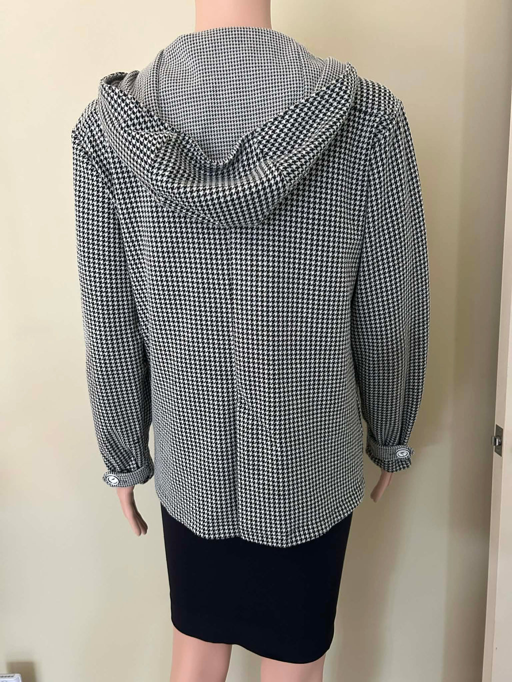 Wild South Jacket - Size 10