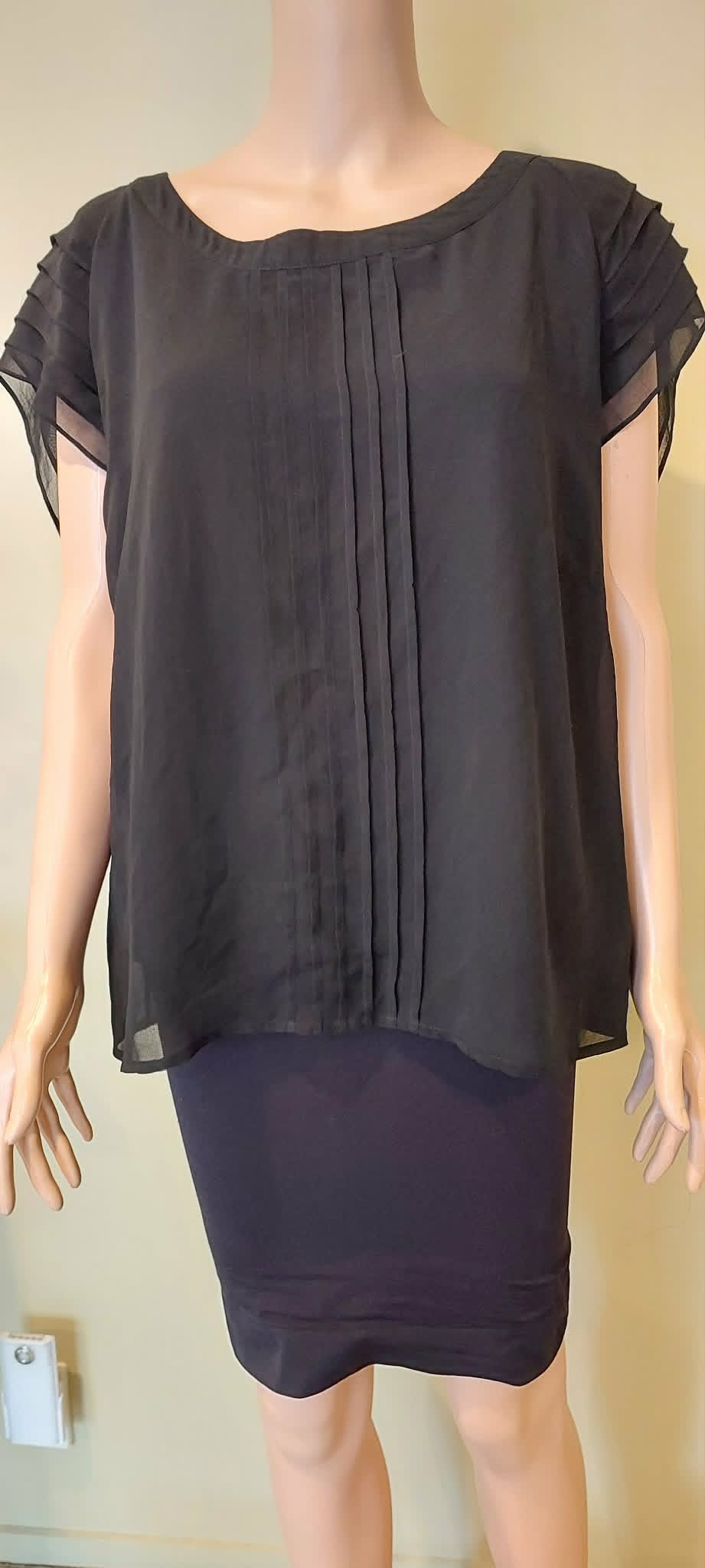 Krystal Black Top - Size 20