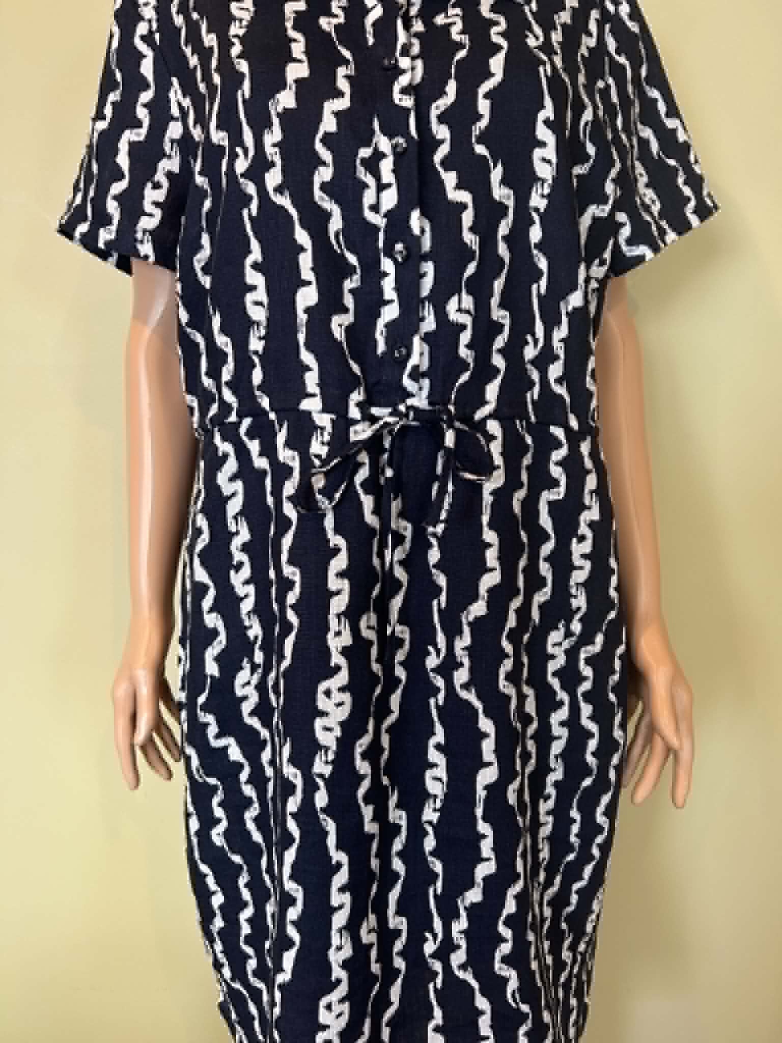 Jacqui E Dress - Size 16