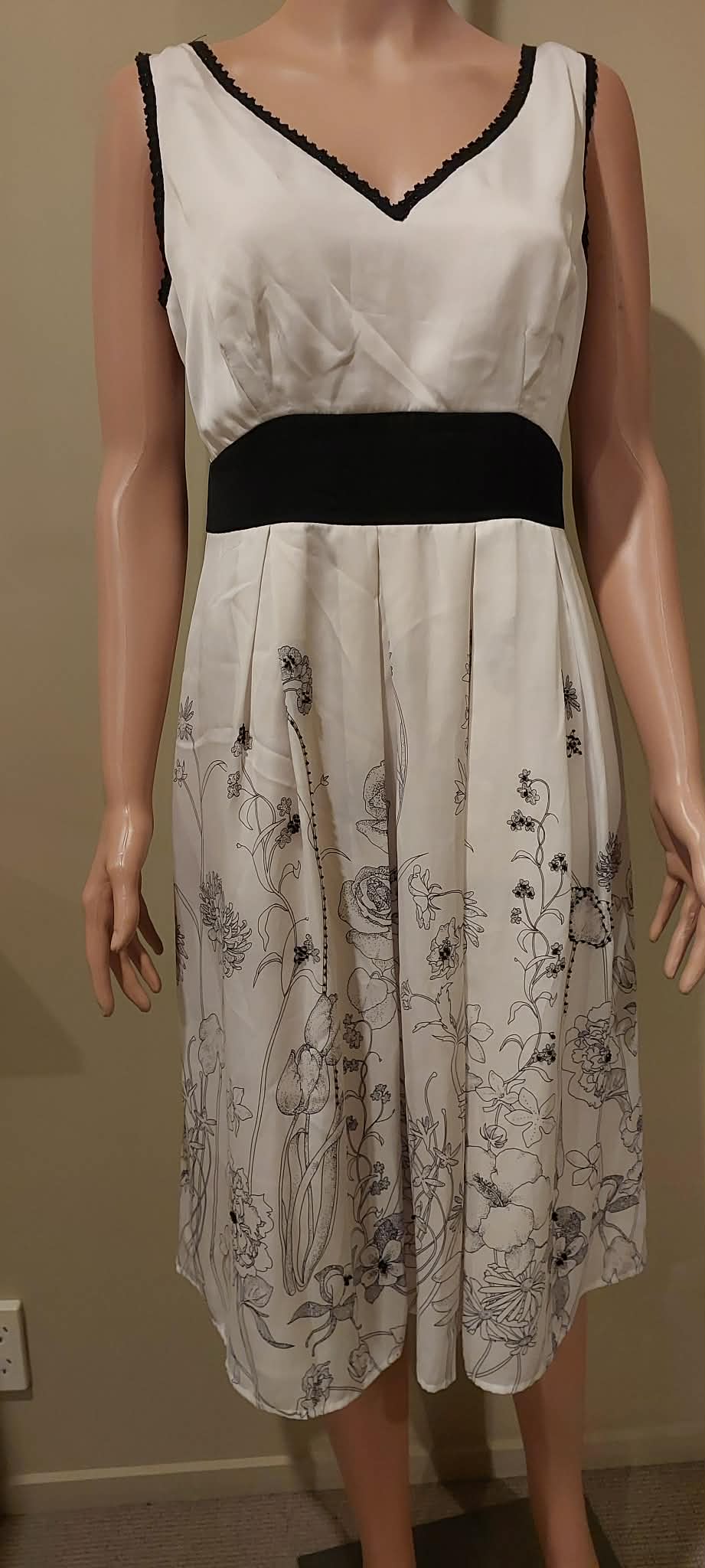 Grace Hill Dress - Size 12