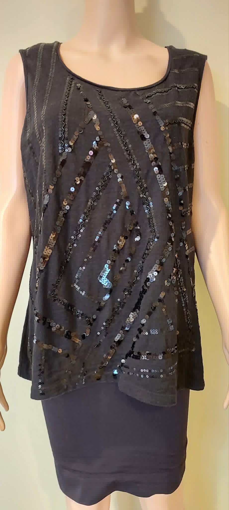 Ella J Top - Size L