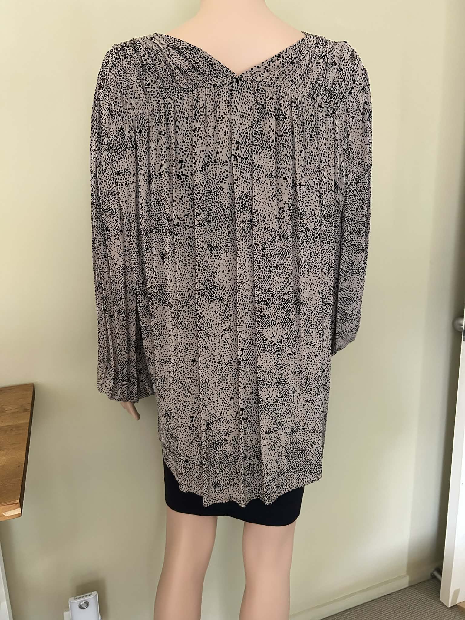Witchery Top - Size 14