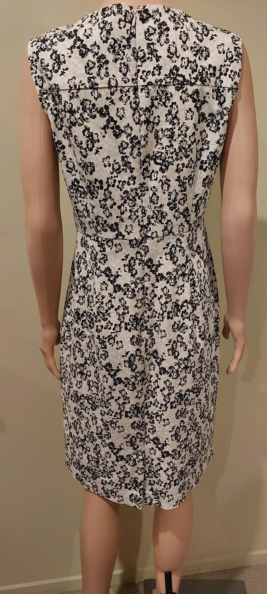 Jacqui E Dress - Size 10